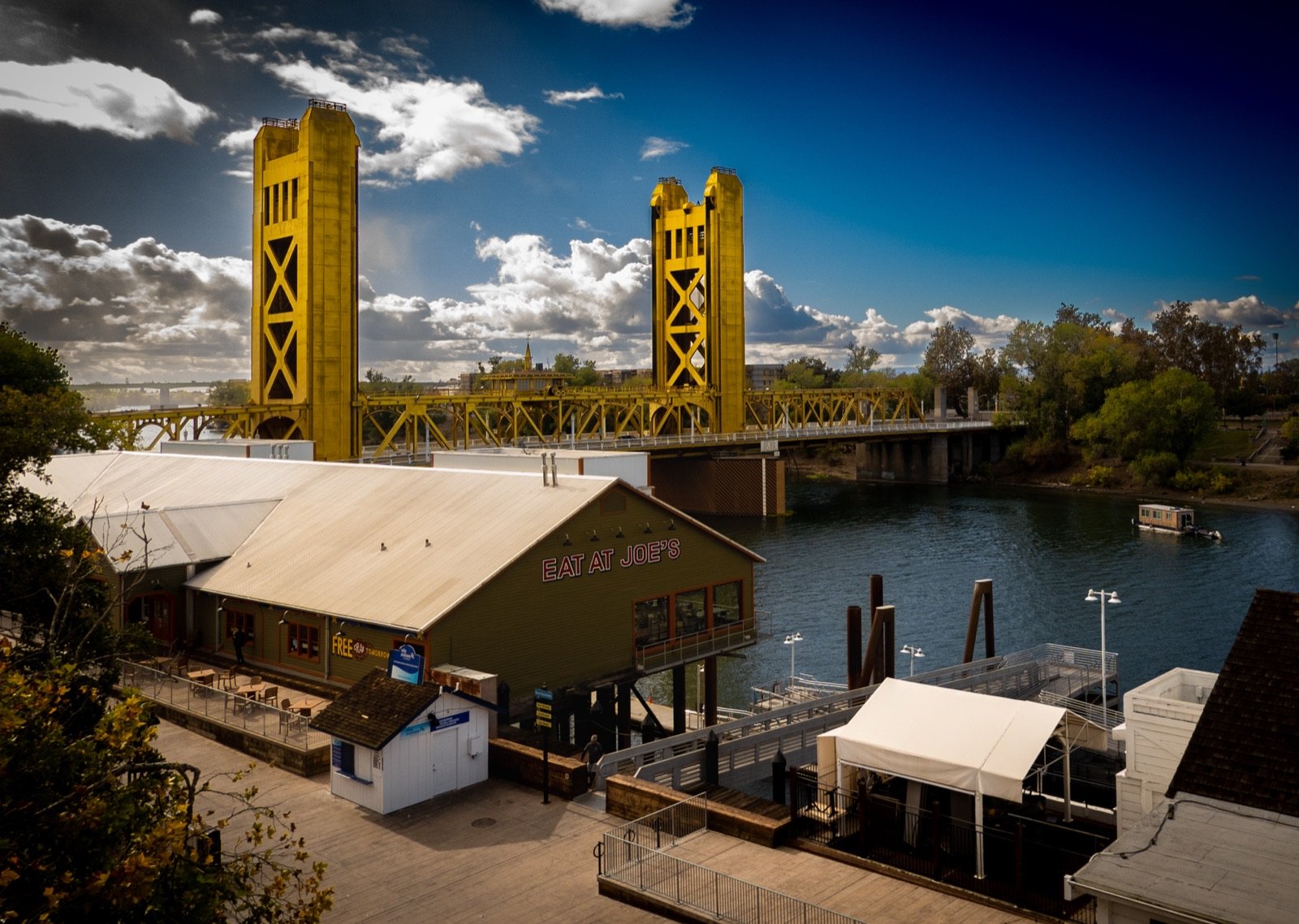 Tower Bridge over the Sacramento River